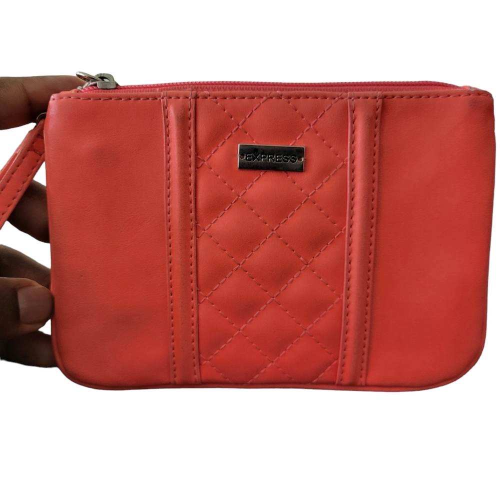 Express wristlet